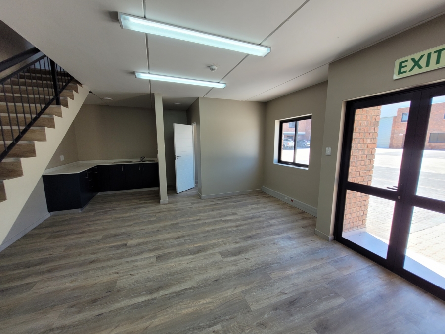 To Let commercial Property for Rent in Killarney Gardens Western Cape